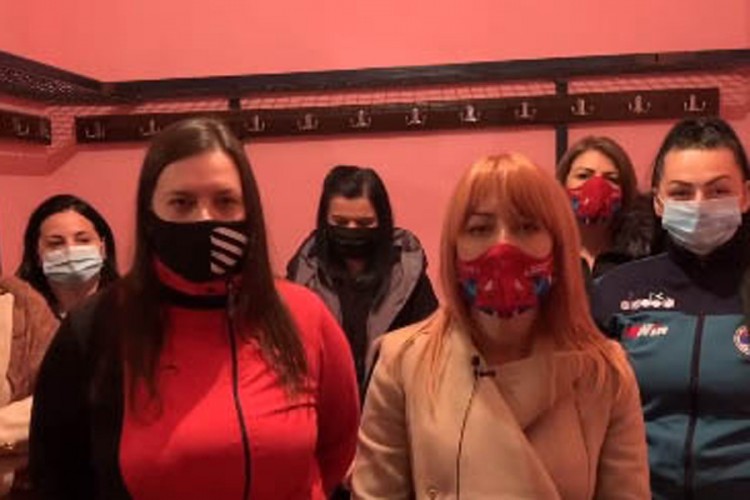 Kandidatkinje SNSD-a donirale opremu ŽRK "Ranik"