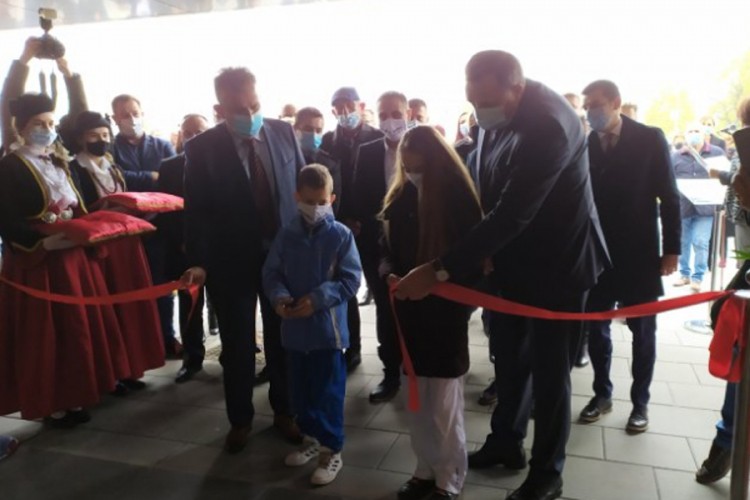Otvorena Arena Gradiška, uloženo 14 miliona KM