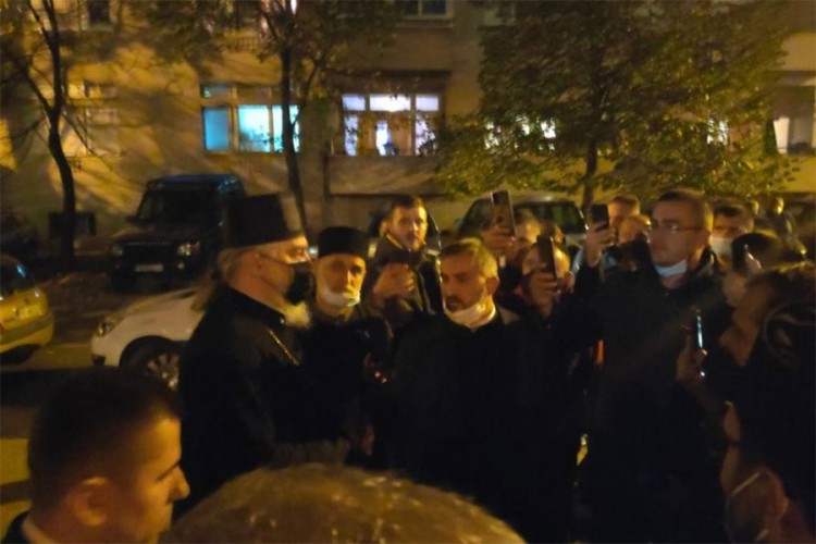 Saslušan vladika Kirilo, vjernici se okupili u Podgorici