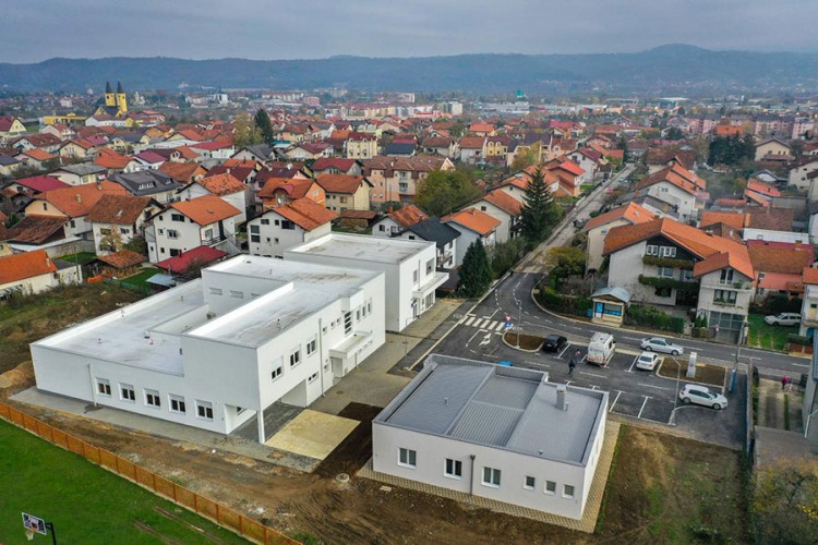 Otvoren objekat na Petrićevcu - ambulanta, obdanište i mjesna zajednica