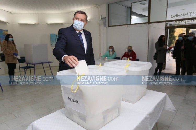 Dodik glasao u Laktašima
