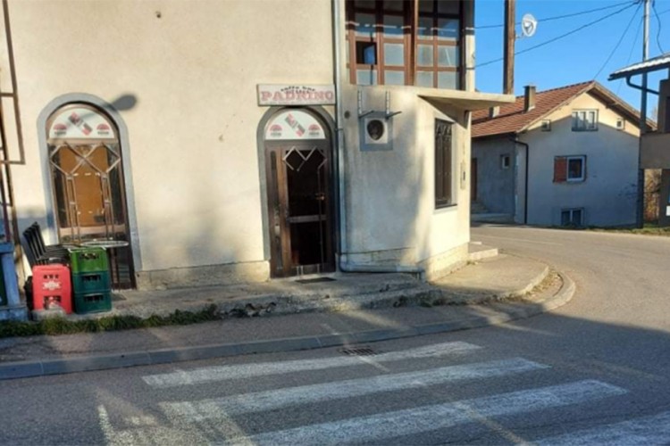 Policajca tukao i nogama te na njega bacao flaše