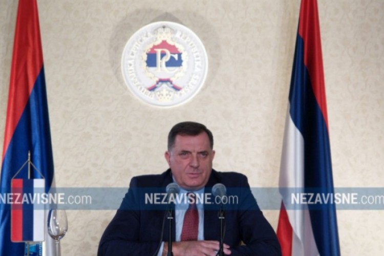 Dodik preuzima banjalučki SNSD