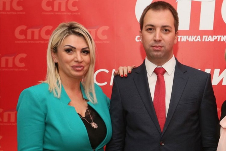 Smijenjeni Goran i Marina Selak