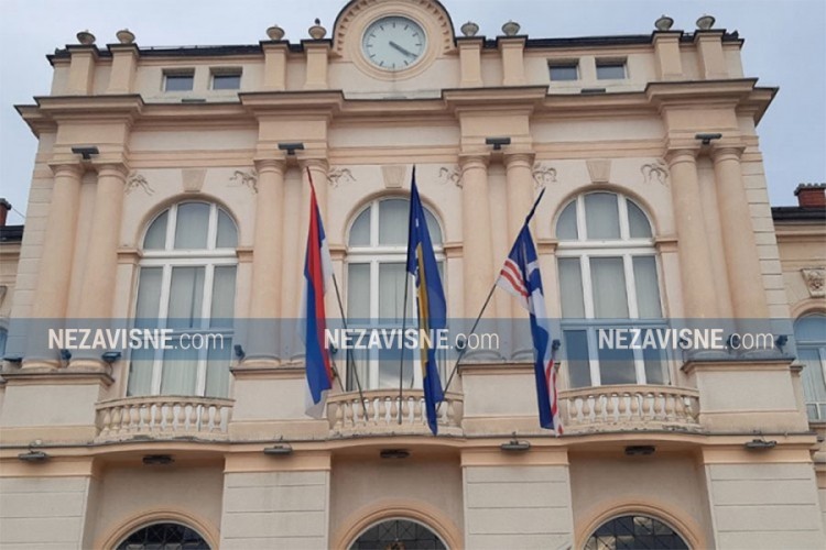 Petrović osvojio 47,5, Mićić 40,5 odsto glasova