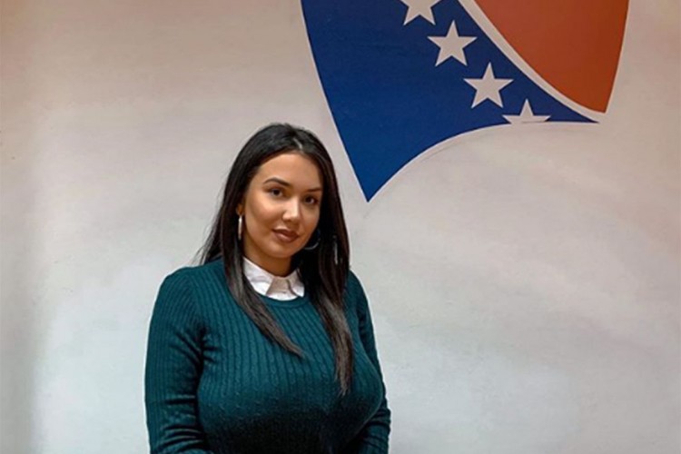 Influenserka na Instagramu ima 175.000 pratilaca, a na izborima 88 glasova