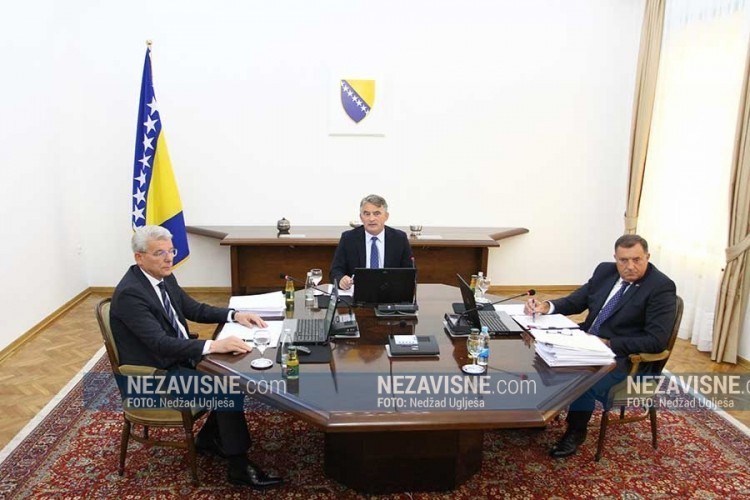 Predsjedništvo BiH: Puna opredijeljenost za poštovanje odredaba Dejtona