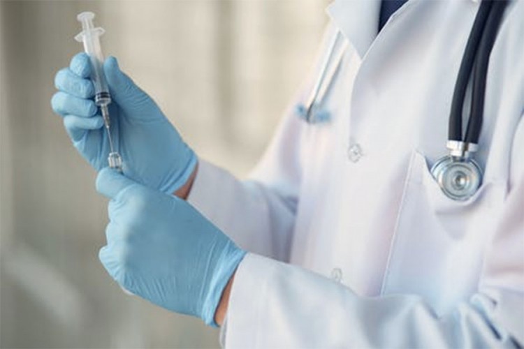 Doktor ubio oboljele od korone, htio da ih "poštedi patnje"