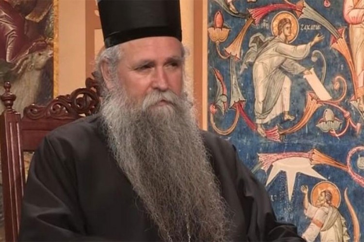 Joanikije i dalje pozitivan na korona virus, oporavak po planu