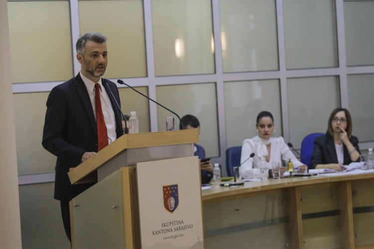 Edin Forto najbliži fotelji premijera