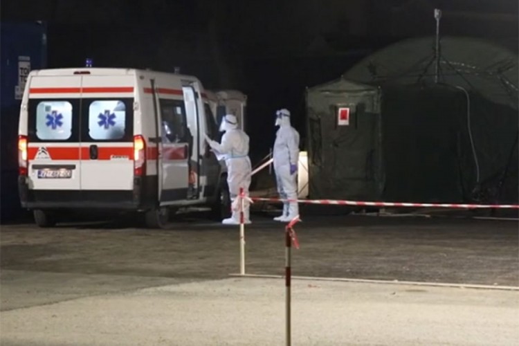 Bolnica u Varaždinu puna, prvi pacijenti smješteni u šator