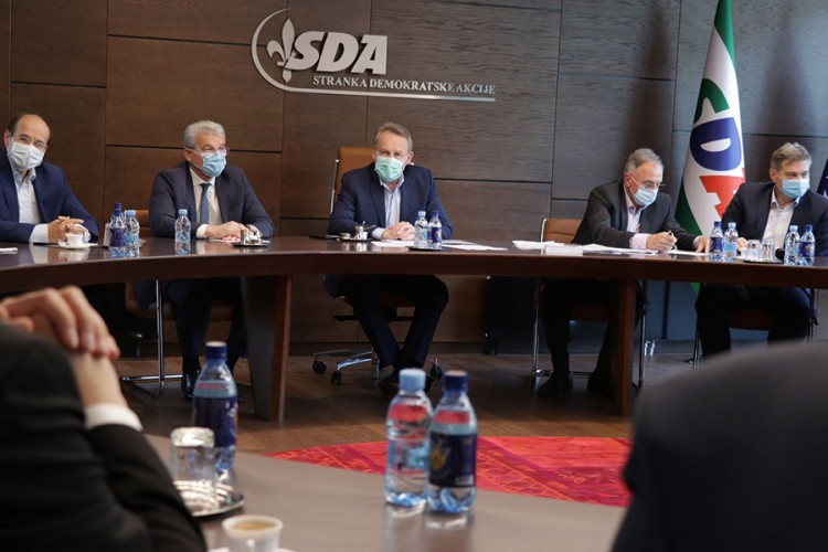 Denis Zvizdić uzburkao duhove: Resetovanje ili SDA puca