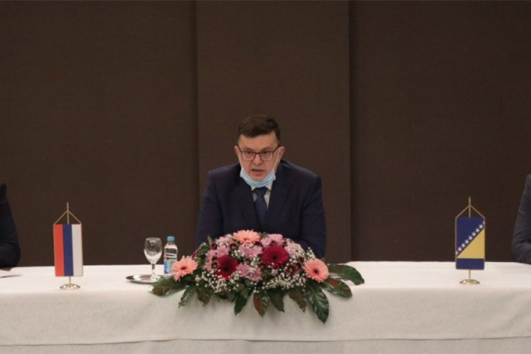 Tegeltija: Izgraditi hidroelektrane na Drini