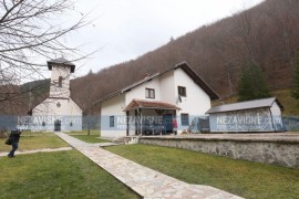 Detalji ubistva monaha: Uhapšen muškarac, osumnjičeni večerao u ...