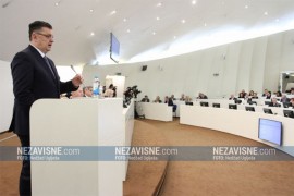 Poslanici pitali o ratnim zločinima, populaciji, Pismu namjere i MMF-u
