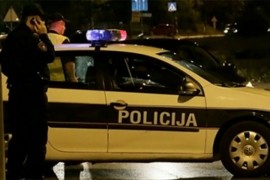 Presreli vozilo brze pošte i oteli torbu s novcem