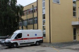 Biciklista teško povrijedio pješakinju