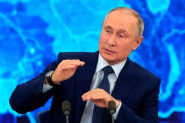 Putin: Smanjiti broj Rusa sa prihodima ispod nivoa egzistencije