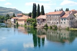 Istorijsko gradsko područje i bogomolje čuvari kulture i istorije