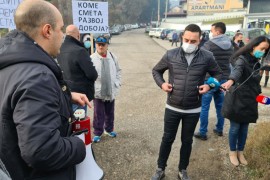 Nakon obraćanja Jerinića okupljeni odblokirali magistralni put