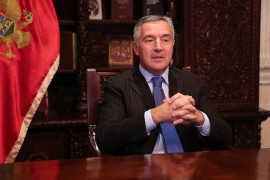 Đukanović: Ugasiti avio-kompaniju može biti veoma rizično