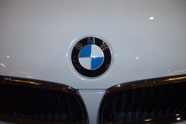 BMW preko bilborda šalje poruke vlasnicima o istekloj garanciji