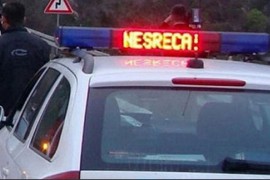 Mladić i dvije djevojke povrijeđeni, terencem sletjeli s puta