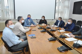 Pavlović najavio pregovore o kolektivnom ugovoru za bolji položaj ...