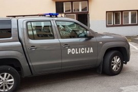 Migrant provalio u prostorije Opštinskog suda u Srebreniku