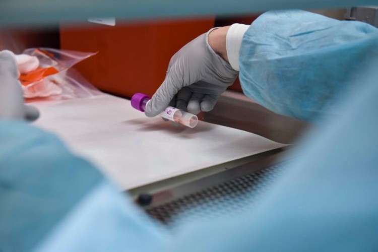 U Francuskoj treći dan zaredom ispod 10.000 zaraženih, umrlo 775
