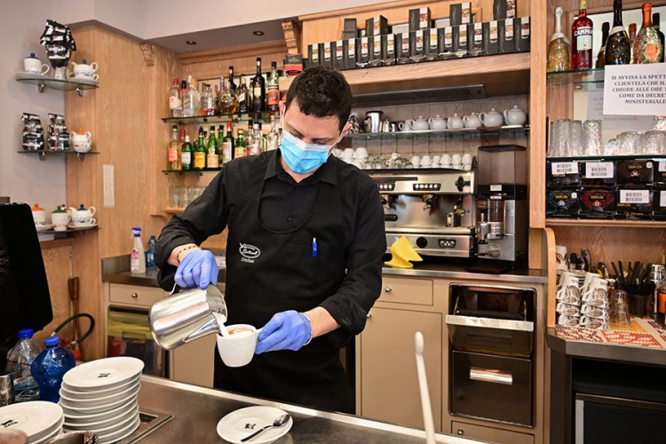 Niža stopa PDV-a za spas pogođenih sektora na tankom ledu