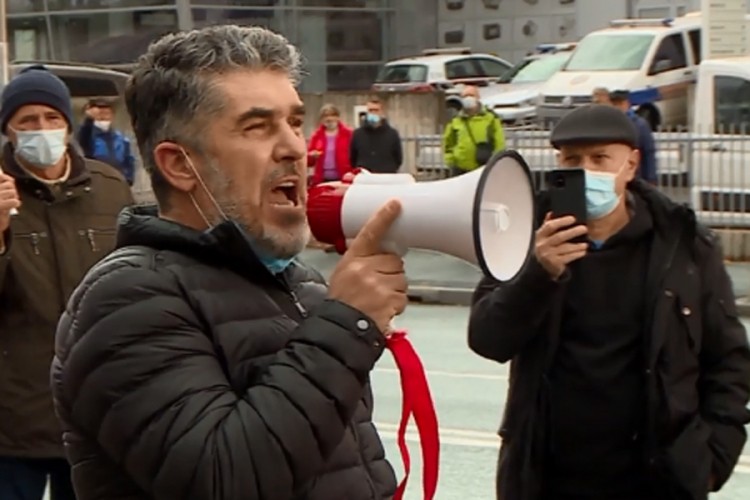 Štrajk radnika BH Telecoma ispred Vlade FBiH