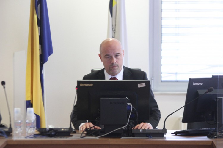 Delegacija EU pozvala Tegeltiju da podnese ostavku