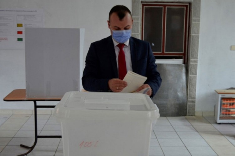 Grujičić: Sramno glasanje srpskih članova CIK-a