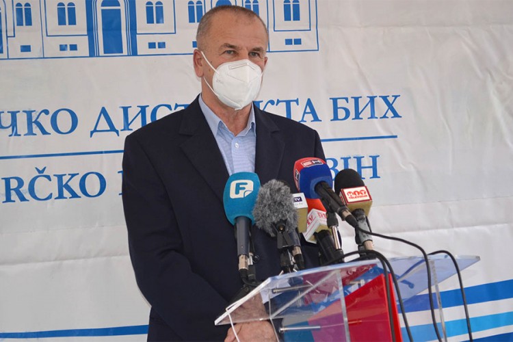 Popuštanje mjera u Brčkom: Otvaraju se škole i ugostiteljski objekti