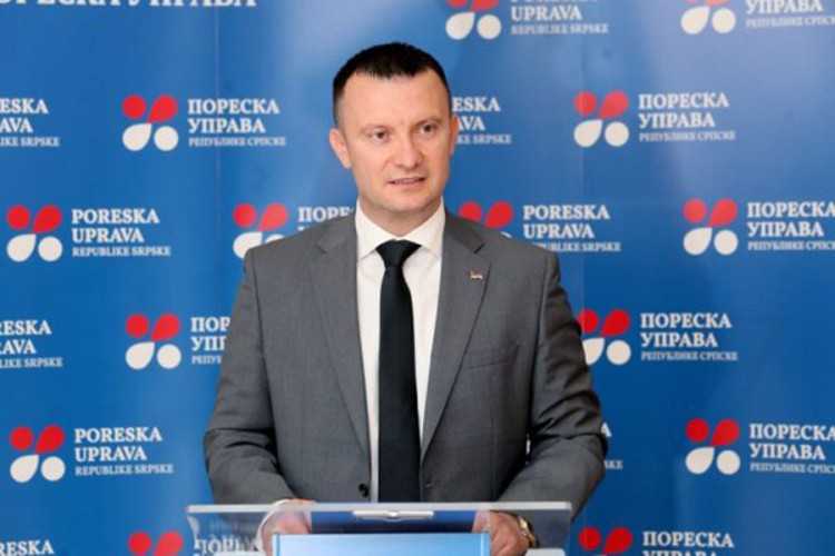 Obveznici da do kraja godine podnesu zahtjev za poresku karticu
