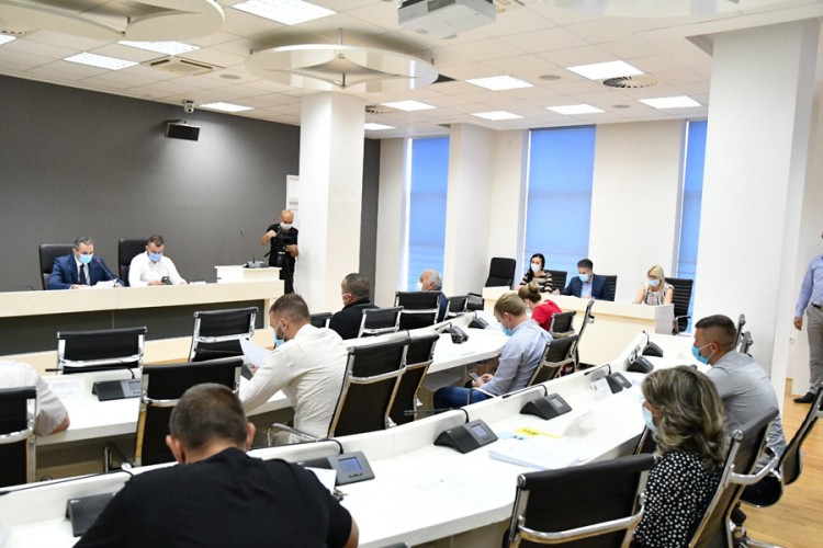 Novi načelnici u Istočnom Sarajevu neće stići ni da zagriju fotelje
