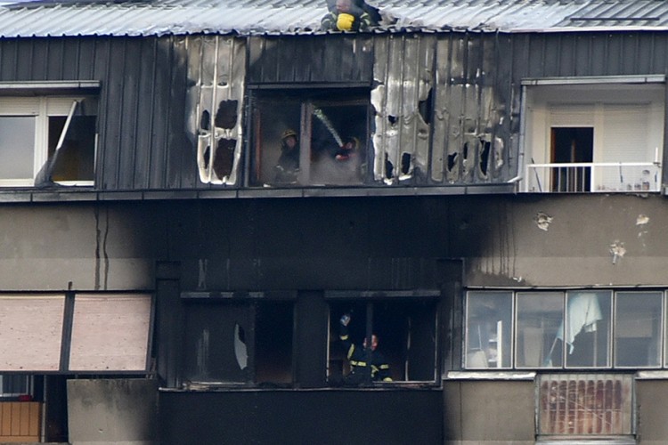 Novogodišnja prskalica izazvala požar u stanu u Novom Sadu?