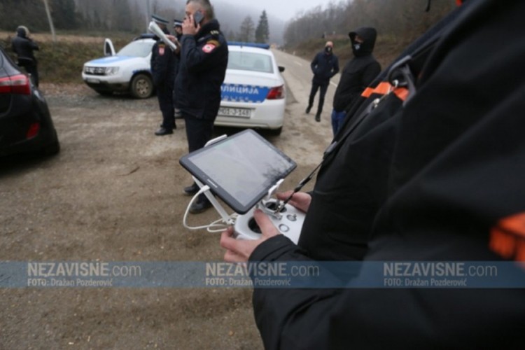 Počeo uviđaj na mjestu pada aviona na Kozari