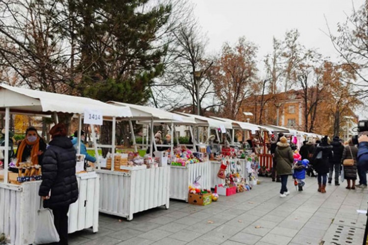 U Banjaluci otvoren humanitarni bazar