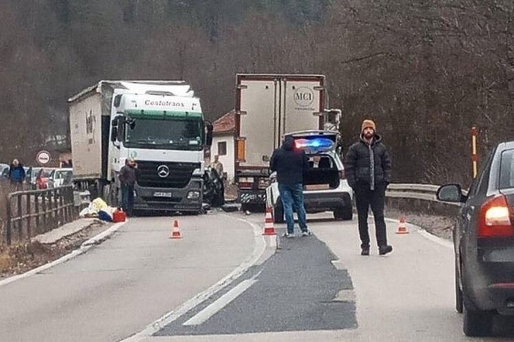 Normalizovan saobraćaj na putu Olovo-Kladanj