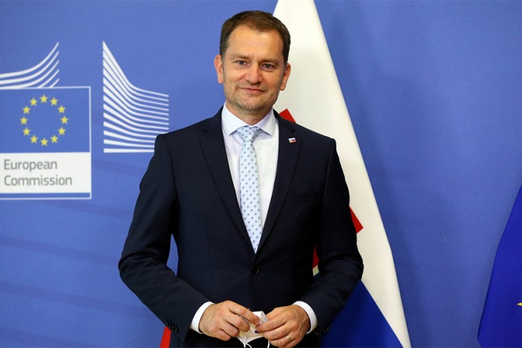 Slovački premijer ima koronu