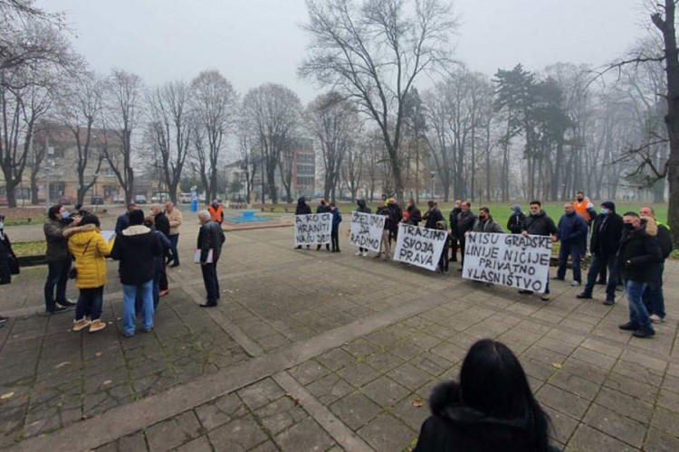 Mirni protest Žak tursa, traže produženje javnog poziva i nove linije
