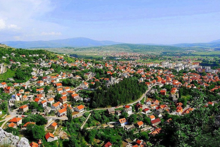 Ubijen 65-godišnjak u Livnu, uhapšene tri osobe iz Zenice i Travnika
