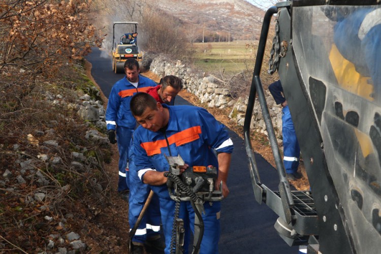 Trebinjsko selo Potkraj dobilo bolji put