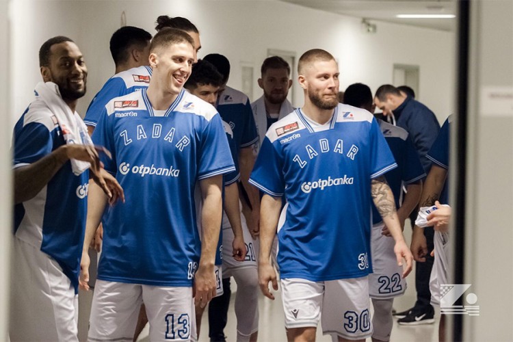 Korona u Zadru, odloženi susreti protiv Borca i Cibone