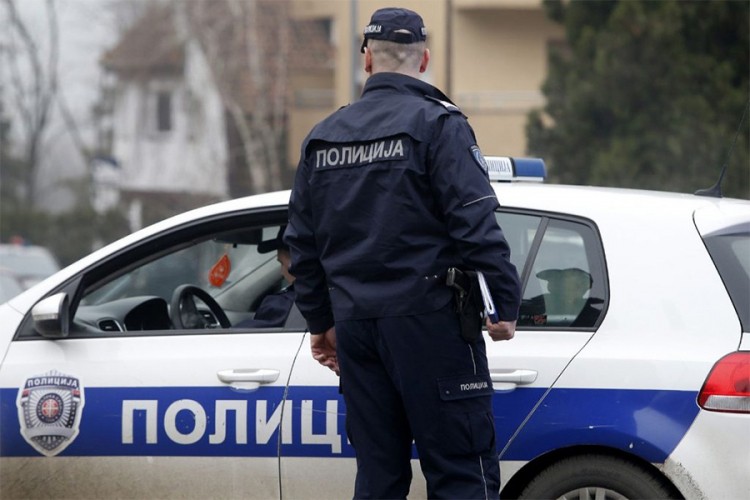 U pucnjavi u selu kod Varvarina ranjeni otac i sin