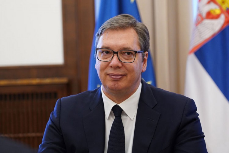 Vučić: Primamo različite vakcine da pokažemo da su sve dobre