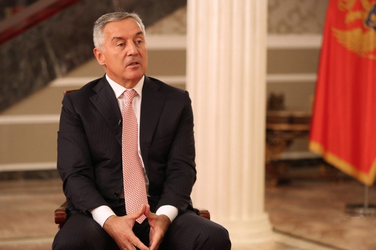 Ðukanović ima upalu pluća
