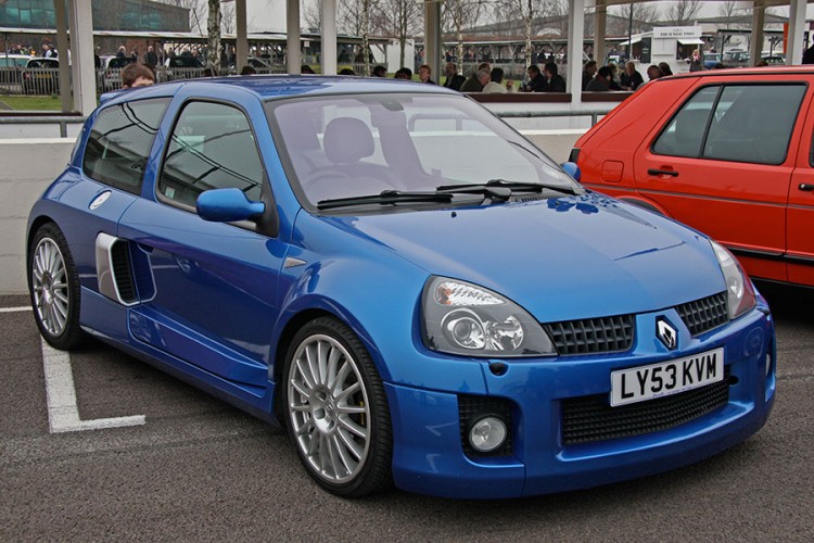 Sportski Renault Clio V6 napunio dvije decenije
